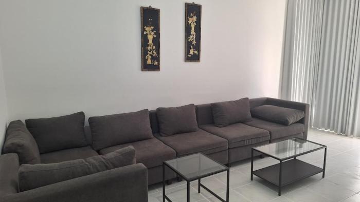 2bedrooms flat with balcony