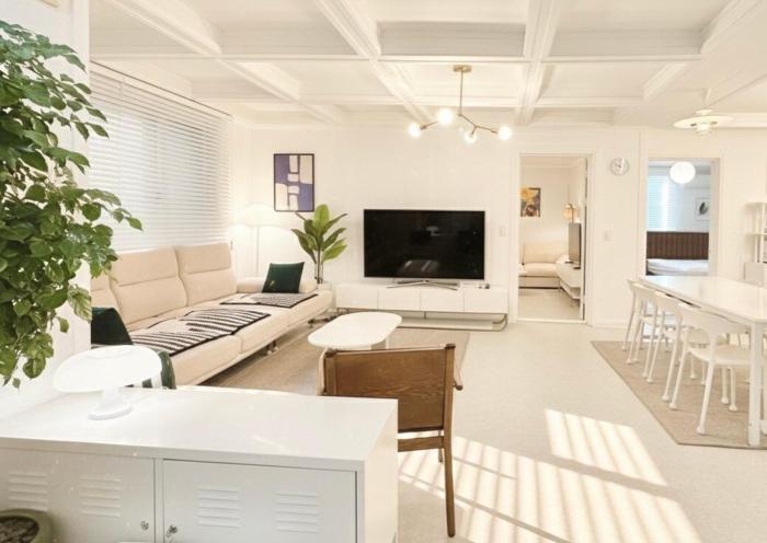 3Minute Walk from Sinsa Station Plastic Surgery Skin 4-Room Gangnam Station Garosu-gil COEX Family Friends Groups Comfortable Accommodation