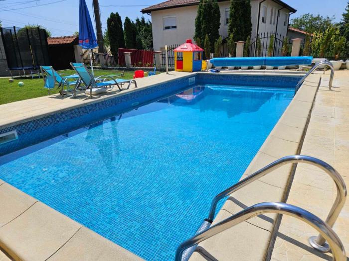 Helena Guest House - Pool & Sea View