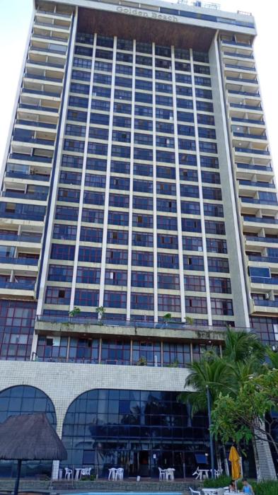 Flat Golden beach