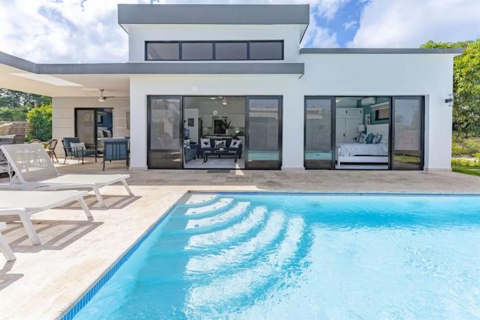 Modern Private Pool Villa in Sosua with Fast WiFi and Solar Backup