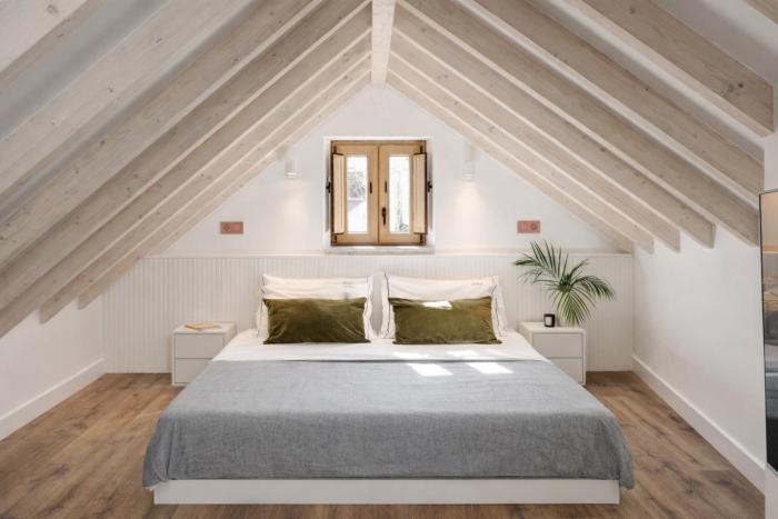 Castle View Duplex - Graça Design Apartment