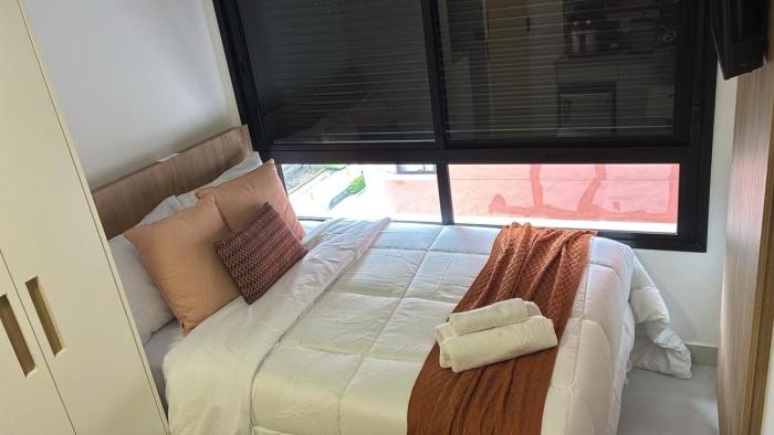 Studio em frente ao Hospital das Clinicas ZJ92