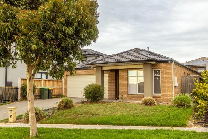 Ocean front home in Point Cook
