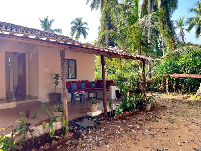 Solaya Living - 2min Walk to Galgibaga Beach, Canacona