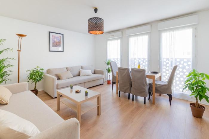 Disneyland Paris APT 6