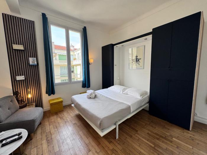 A G Cocon de Victor 2 - Grimaldi - Promenade des A