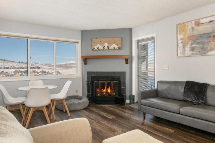 Summit Unit 1103