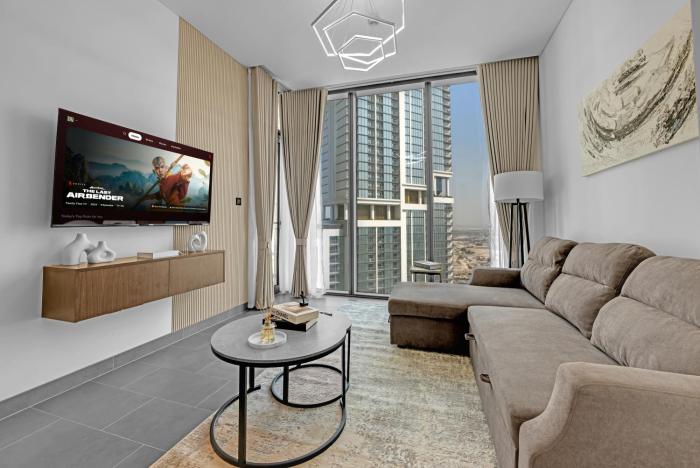 Modern 1BR - The Crest - Gym, Pool & Parking