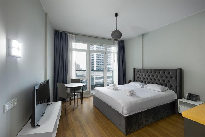 White Sails Sea View & Pool Apartment
