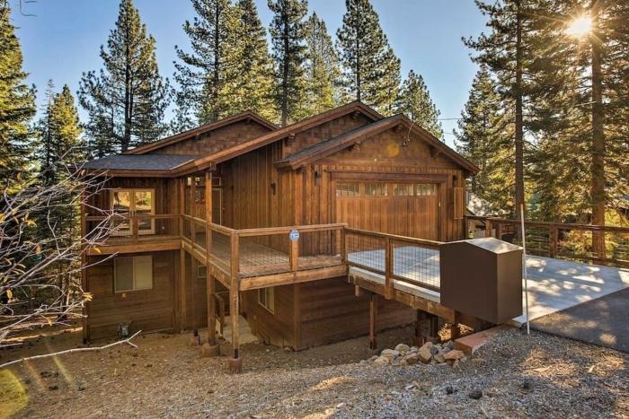 Cozy Tahoe Mountain Retreat Chef Kitchen Pool Table Hot Tub Gas BBQ EV Charger
