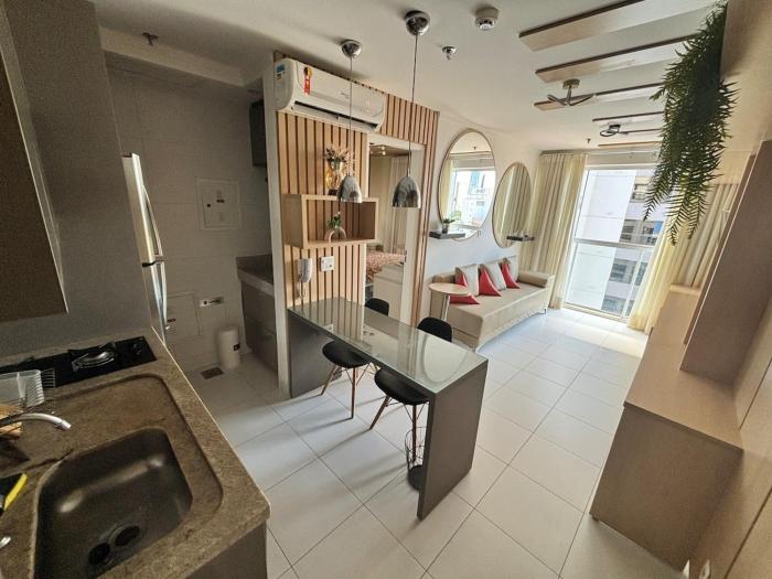Apartamento no Ed Metropolitan com Vista Flamboyant