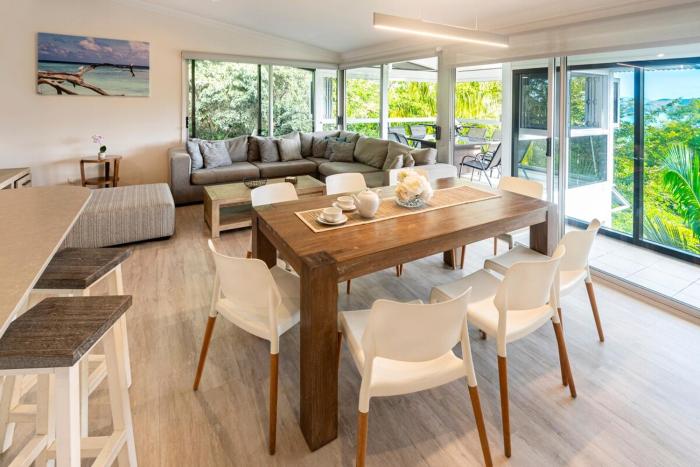 Oasis 12 & Free Buggy - Hamilton Island