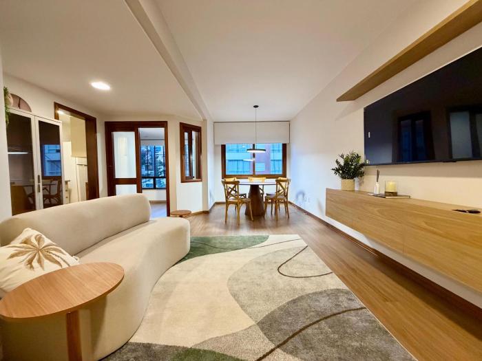 Apartamento de Alto padrão - localizado a três quadras do mar