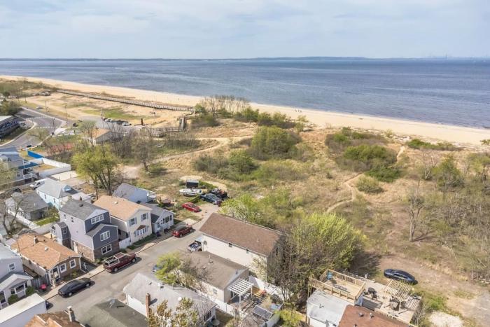 123 Beach front oasis - Hot tub - Sleeps 7