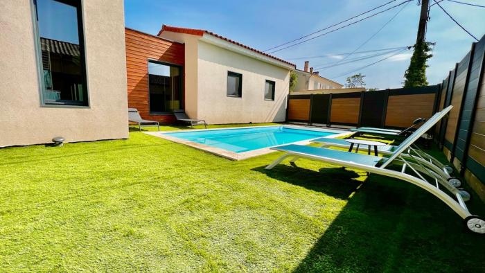 Magnifique villa avec piscine, spa et sauna