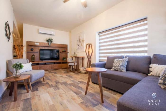 Coastal Stay Steps From the Malecon