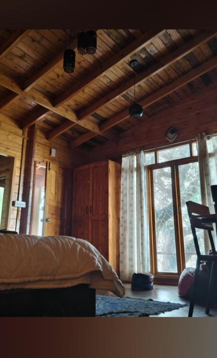 wood house vattakanal