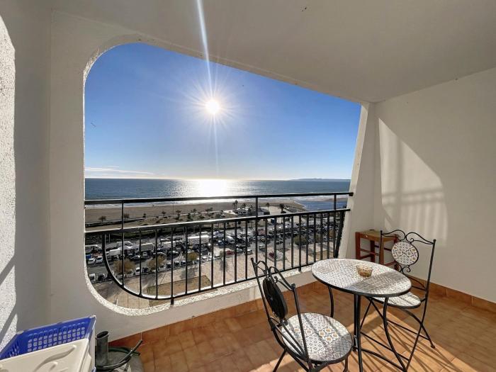 WELCS ESTUDIO 326 EMP con vista al mar