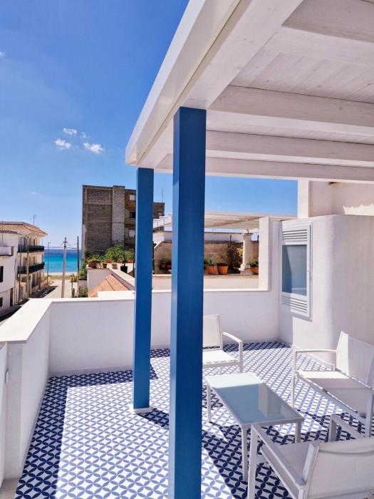 Terrazza Petrose con vista mare by Pirati del Salento