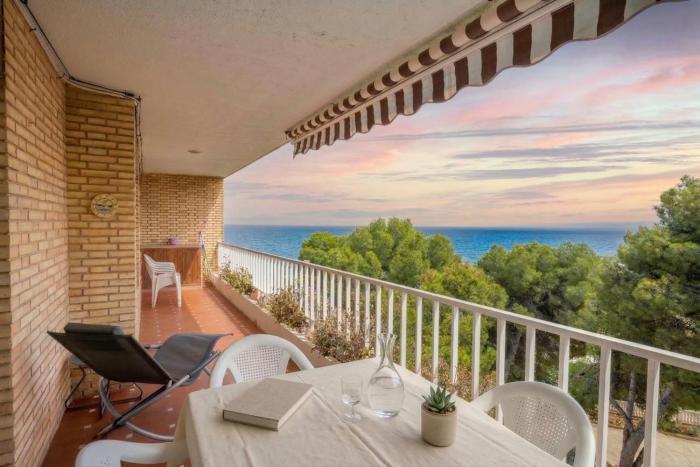 Con terraza con campo fútbol, pin pong con Parking