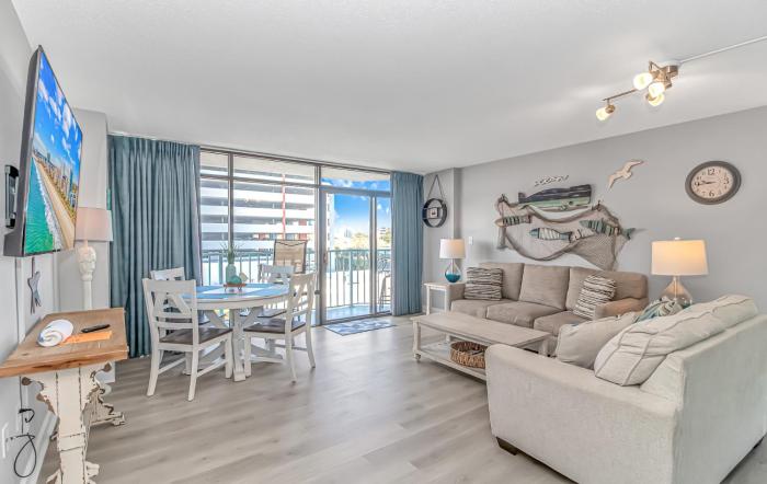 Oceanview! Spacious 2 Bedroom Condo - Sand Dunes 2451