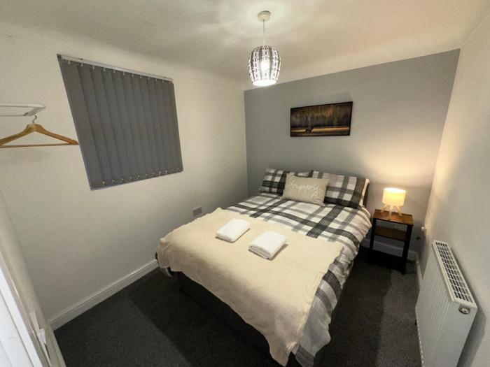 Ocean Stays 3BR- FREE PARKING - Anfield-Sleeps 7