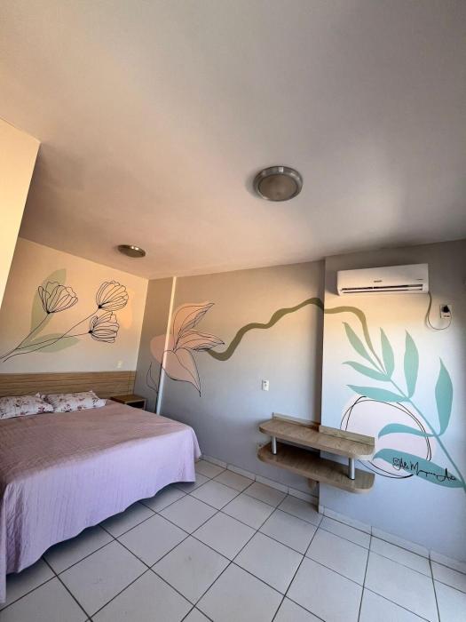 Flat Golden Dolphin Express