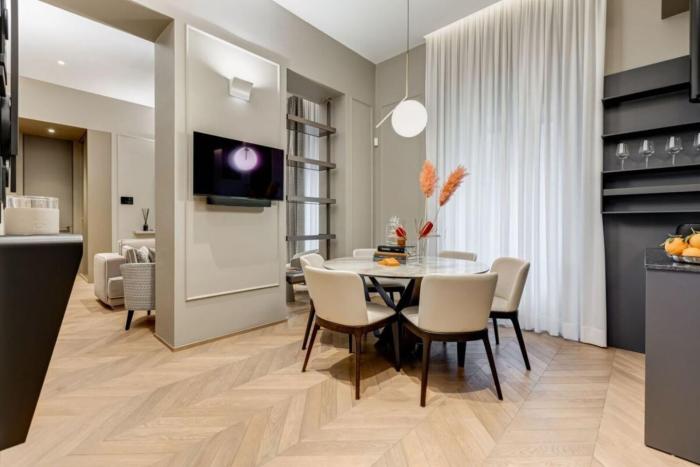 Romantic Piazza di Spagna gold apartament