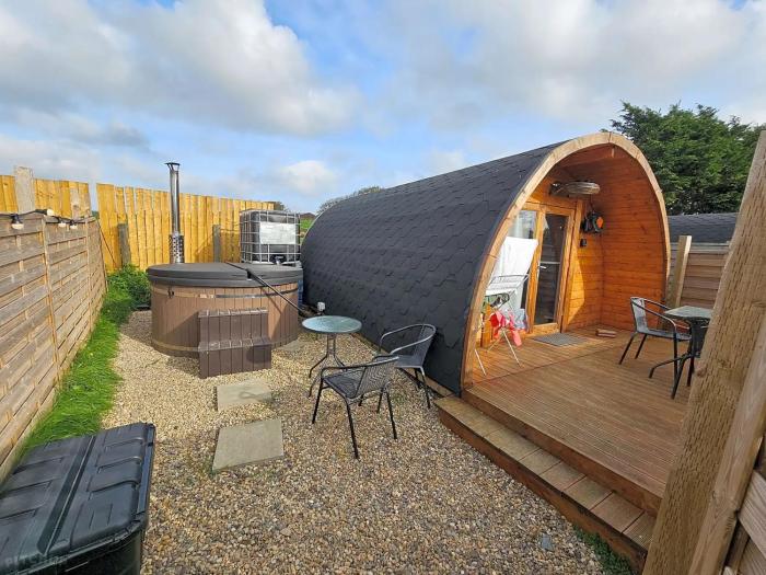 Glamping Pod with Wood Fired Hot Tub
