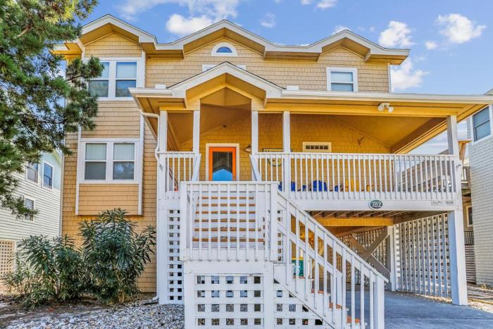 1608 - Margarita Girl