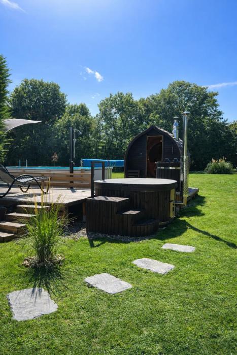 Raya Sunshine Wellness Retreat - Hot Tub & Sauna