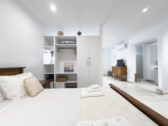 Little Nest Lagonisi - Athenian Riviera beach