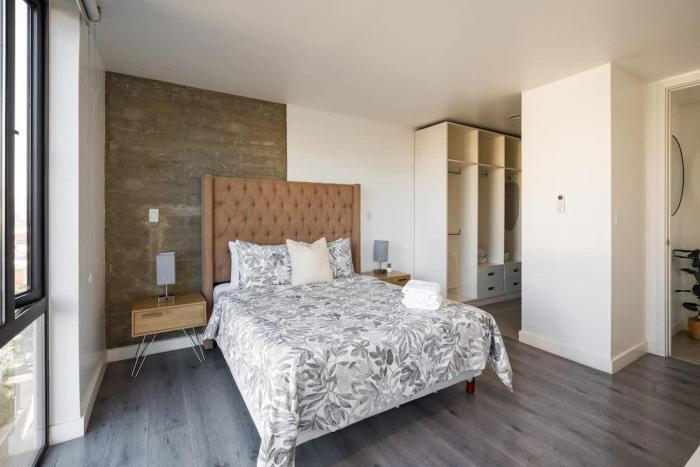 Revolucion Border - Stylish Downtown Suite