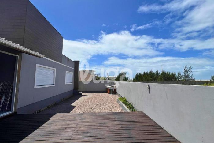 LUGA: Casa Sol ampla a 350m da praia em Laguna