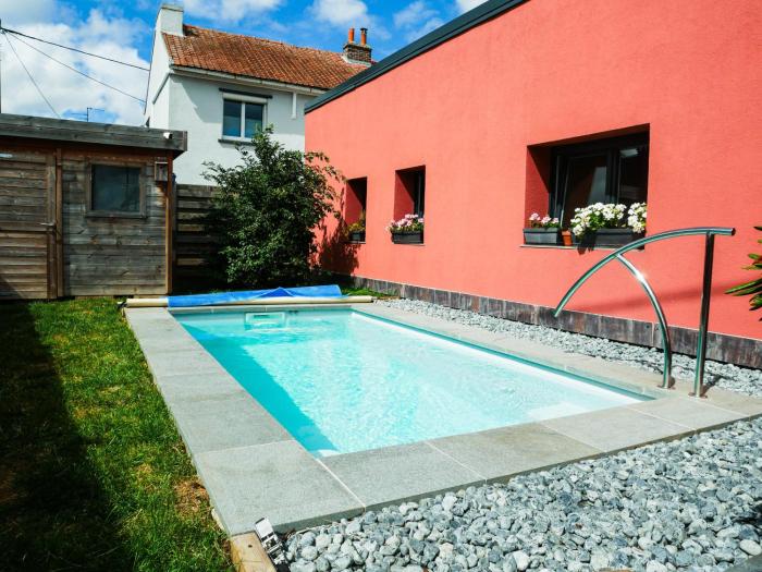 Bubbles and Granules - Single-storey house - Swimming pool
