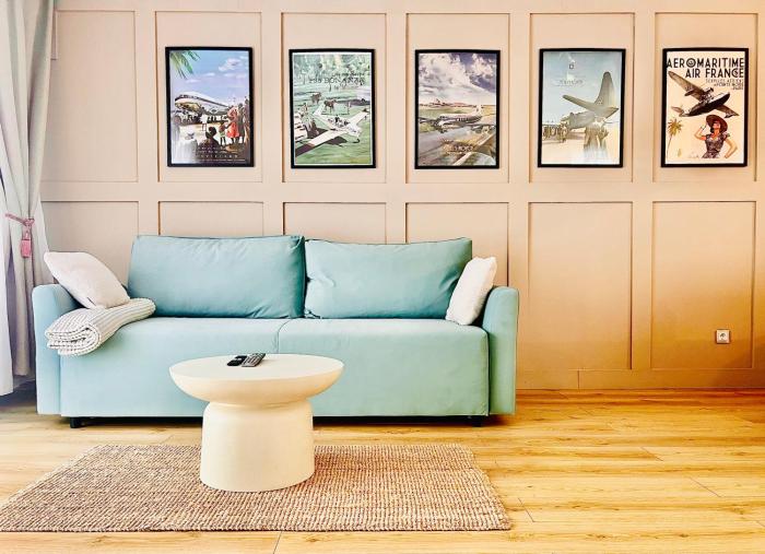 Otopeni Airport Apartment - King Bed - Free Shuttle Included Near Therme