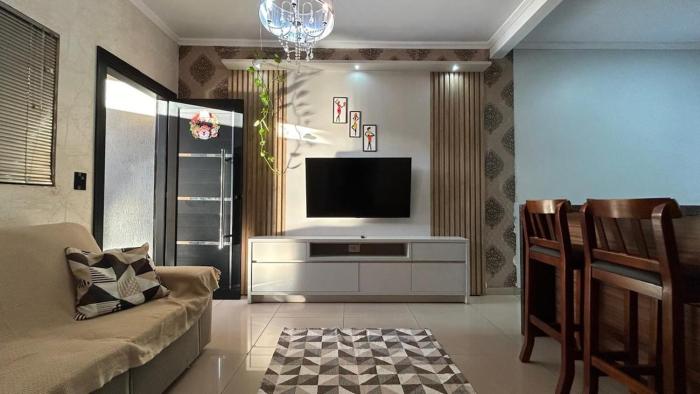Comfortable house and close to the sights