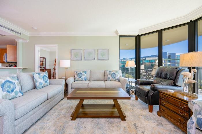 Phoenix on the Bay 1405