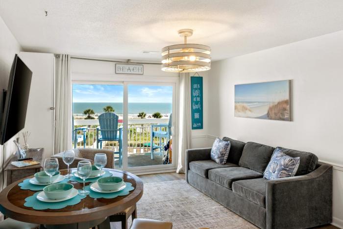 Breakers 324 Oceanfront Condo Hilton Head Coligny Beach, Direct Beach Access
