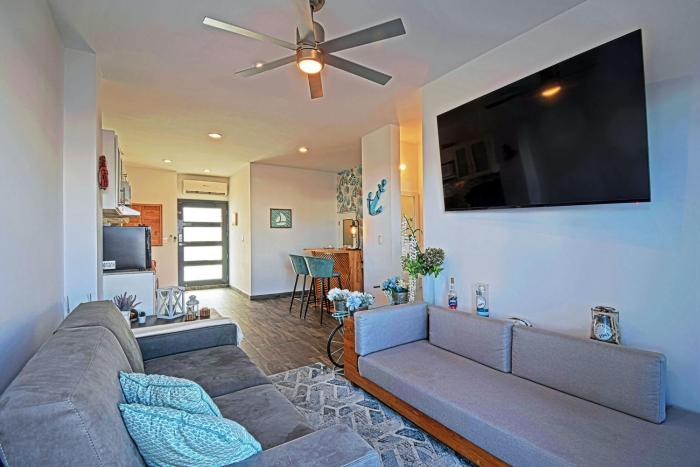 Luxury Getaway in La Paz Apartment with Pool and terrace