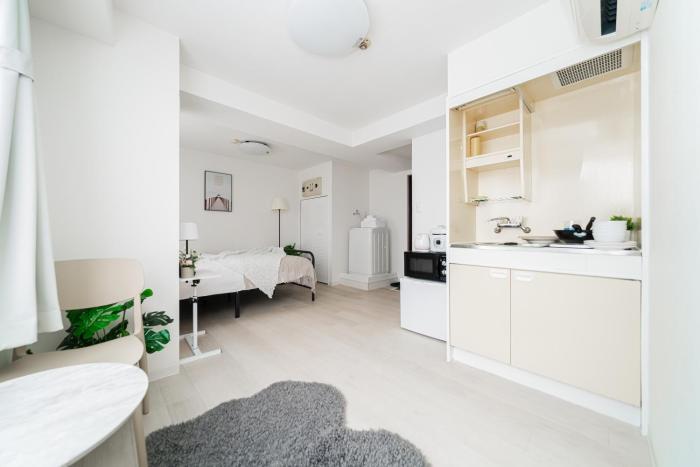 Central Shinjuku, Easy Access