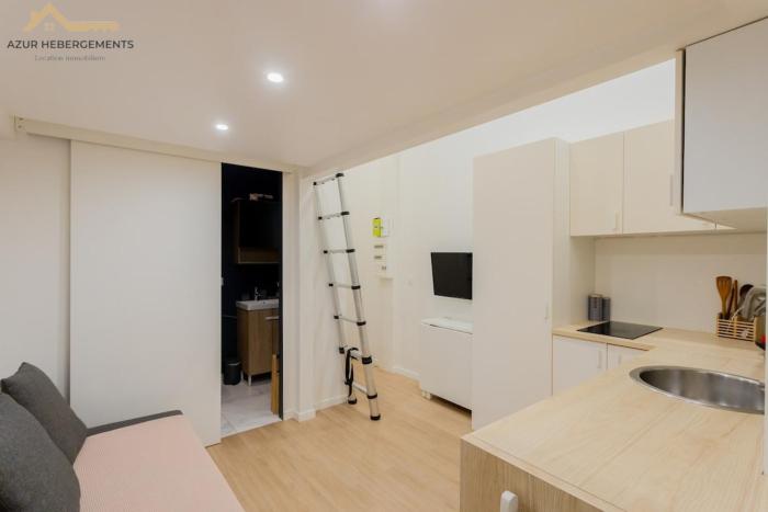 Nice Lepante Charmant studio 3 voyageurs mezzanine