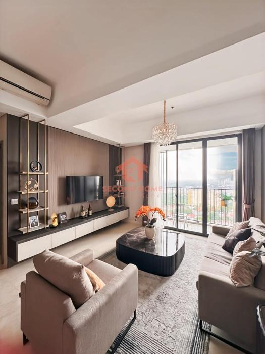 Luxury & Large 2BR Southgate Apt Pool Gym Wi-Fi