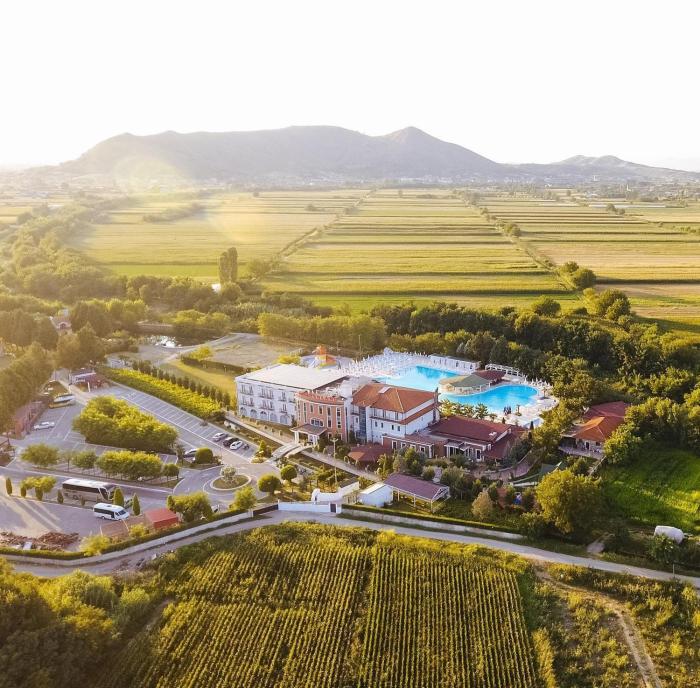 Gardenland Resort
