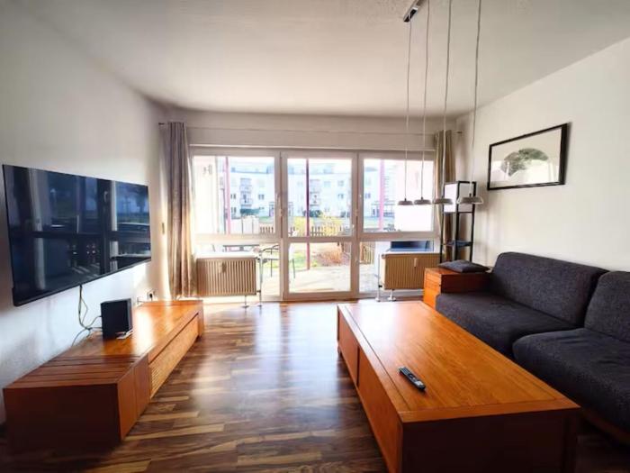 Ruhige 3 Zimmer EG Wohnung nähe VW, Klinikum, im Zentrum