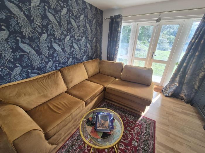 Quirky Modern Apartment in Quiet Croydon - Perfect for contractors and tourists