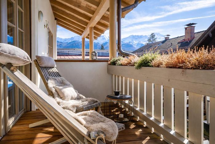 Alpine Luxus Lodge - Sauna, 3 Balkone & Bergblick