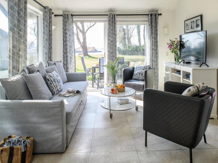 Island Bungalow in Loosdrecht