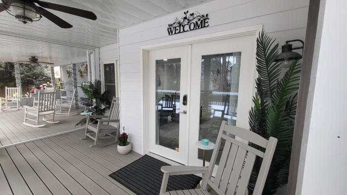 Relaxing Luxury Home Away From Home!